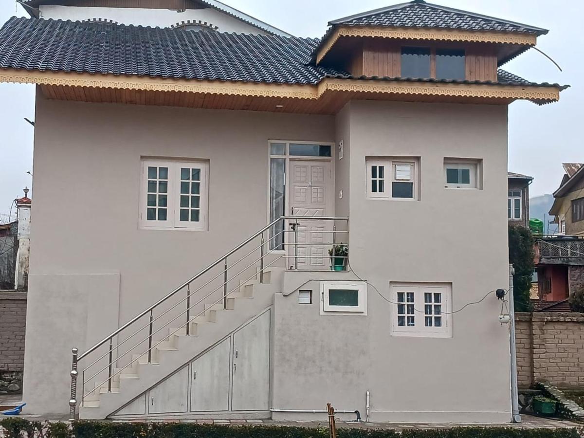 Farsal Villa Srīnagar Zewnętrze zdjęcie
